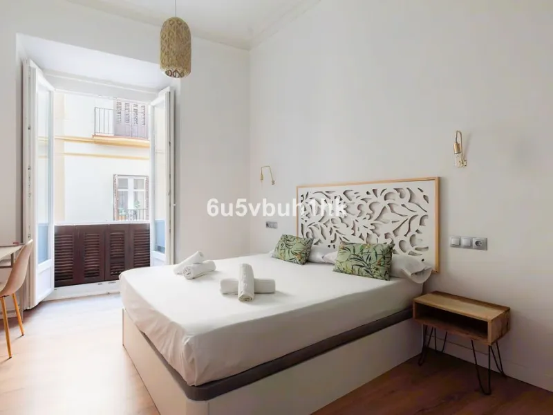 Apartment - Ground Floor Apartment в продаже в Málaga, Málaga. В доме 3 спален и 3 ванных комнат. Площадь дома 211 м²