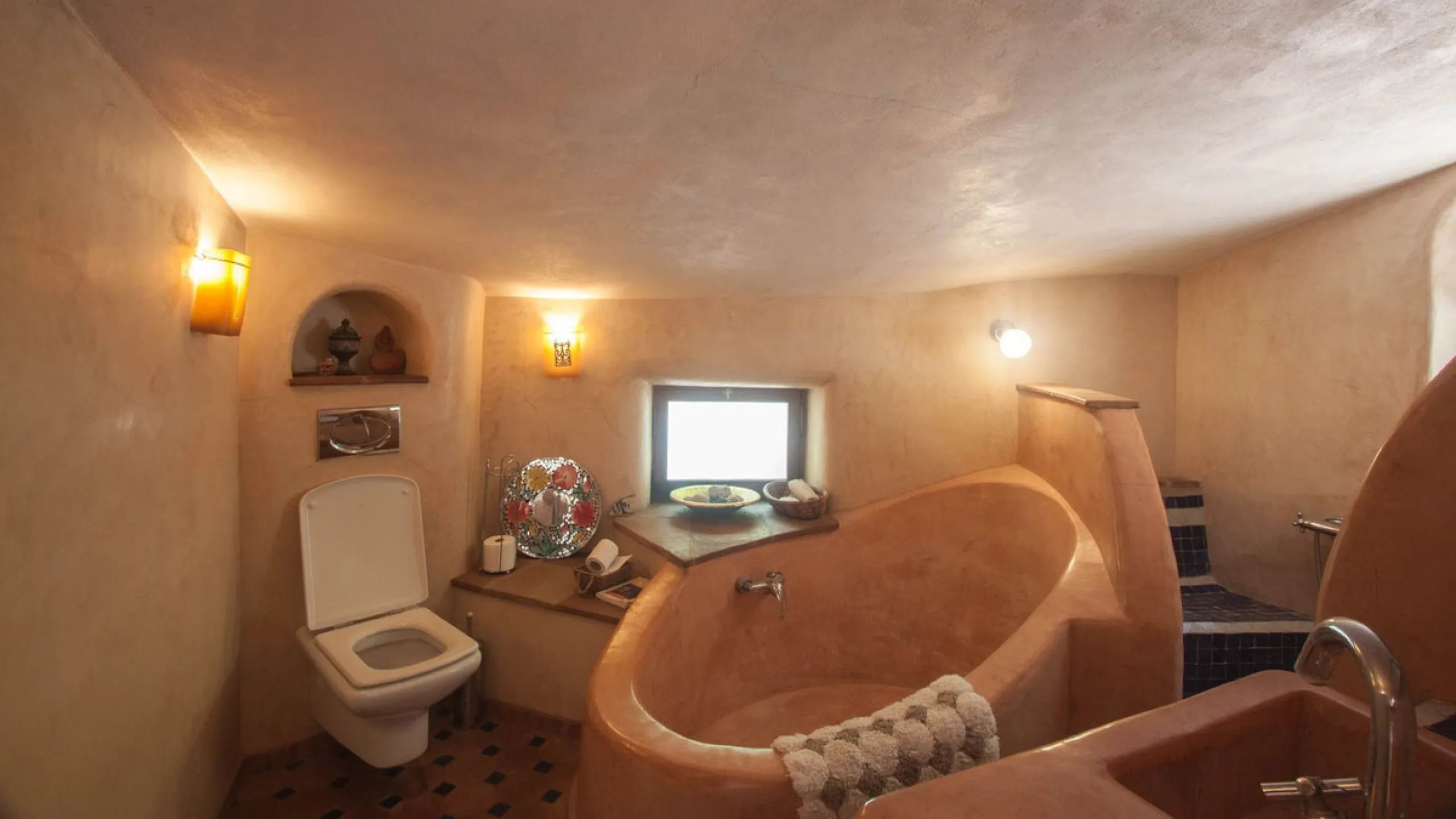 House - Finca - Cortijo в продаже в Gaucín, Málaga. В доме 6 спален и 4 ванных комнат. Площадь дома 620 м². Площадь участка 13840 м²