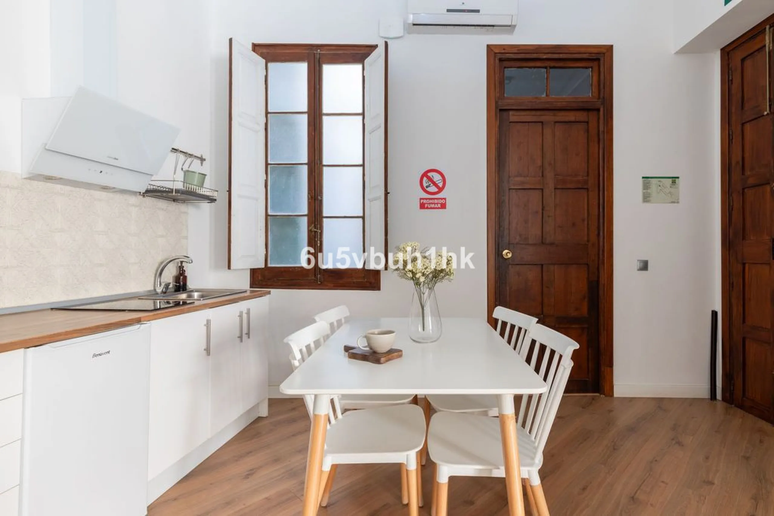 Apartment - Ground Floor Apartment в продаже в Málaga, Málaga. В доме 3 спален и 3 ванных комнат. Площадь дома 211 м²