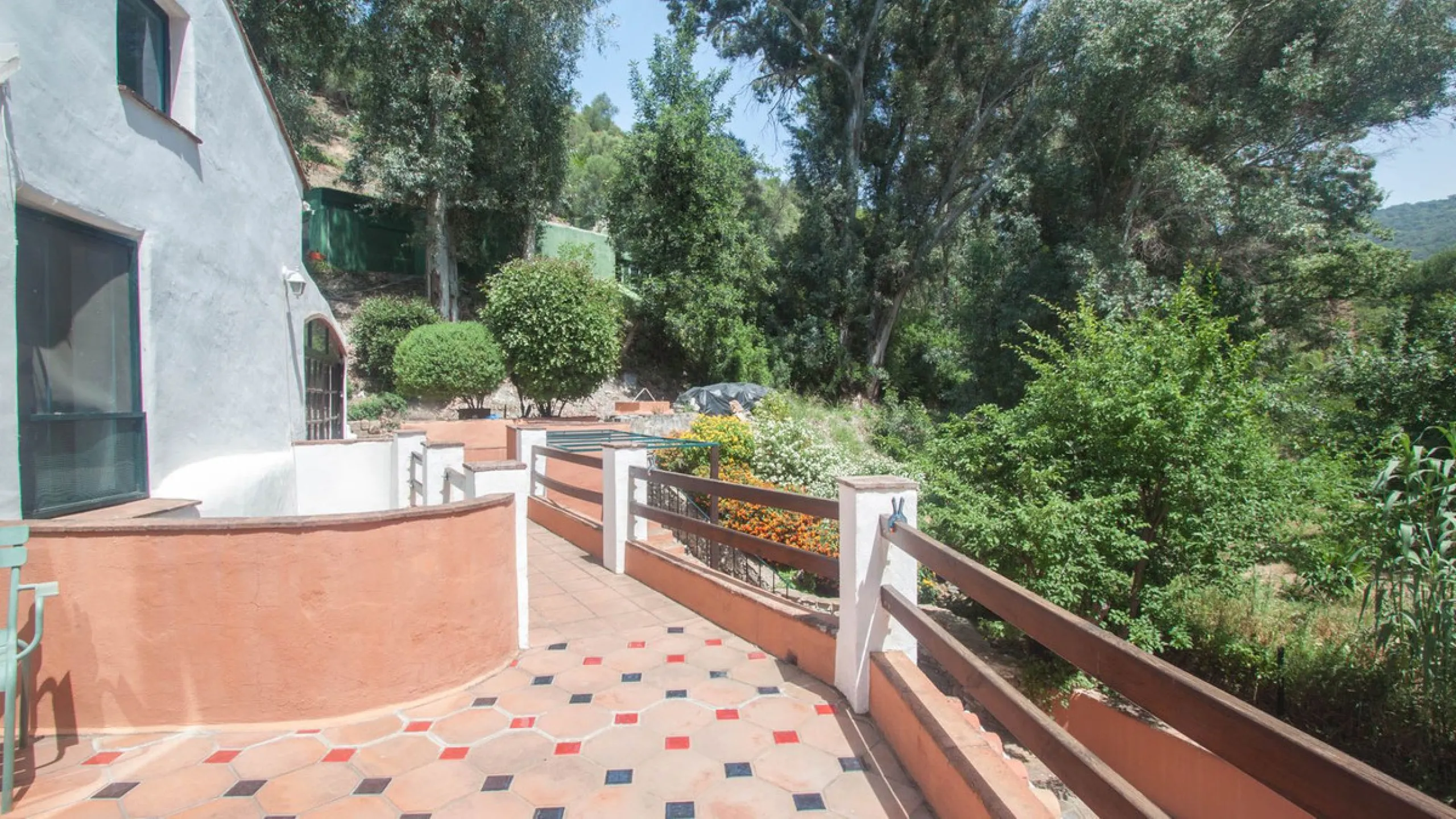 House - Finca - Cortijo в продаже в Gaucín, Málaga. В доме 6 спален и 4 ванных комнат. Площадь дома 620 м². Площадь участка 13840 м²