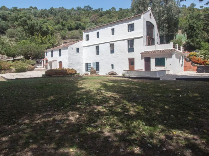 House - Finca - Cortijo в продаже в Gaucín, Málaga. В доме 6 спален и 4 ванных комнат. Площадь дома 620 м². Площадь участка 13840 м²