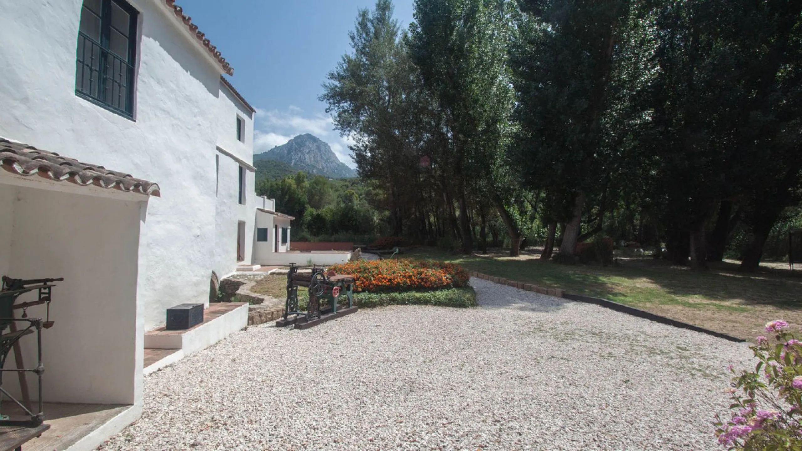 House - Finca - Cortijo в продаже в Gaucín, Málaga. В доме 6 спален и 4 ванных комнат. Площадь дома 620 м². Площадь участка 13840 м²