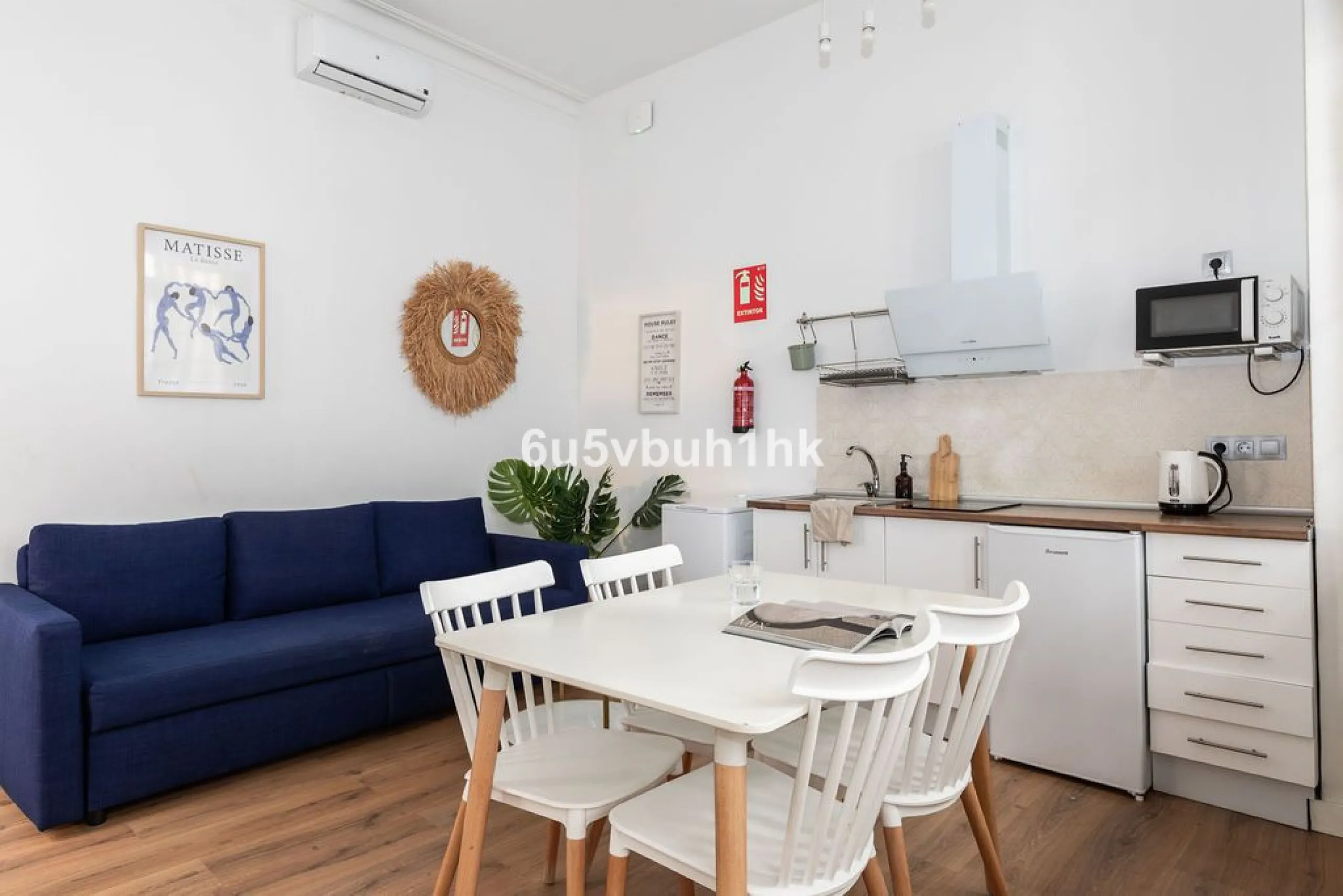 Apartment - Ground Floor Apartment в продаже в Málaga, Málaga. В доме 3 спален и 3 ванных комнат. Площадь дома 211 м²