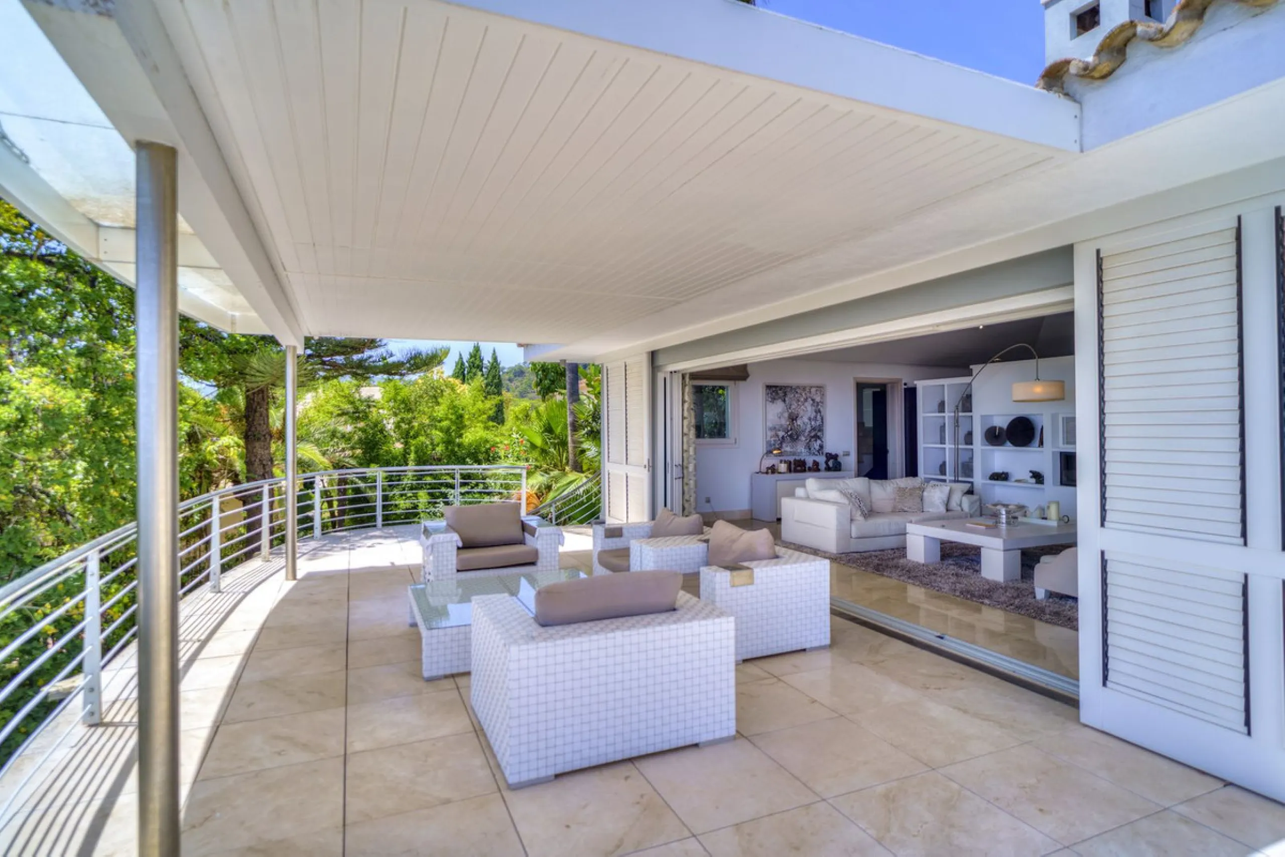 Exceptional luxury villa on a double plot and with spectacular panoramic views for sale