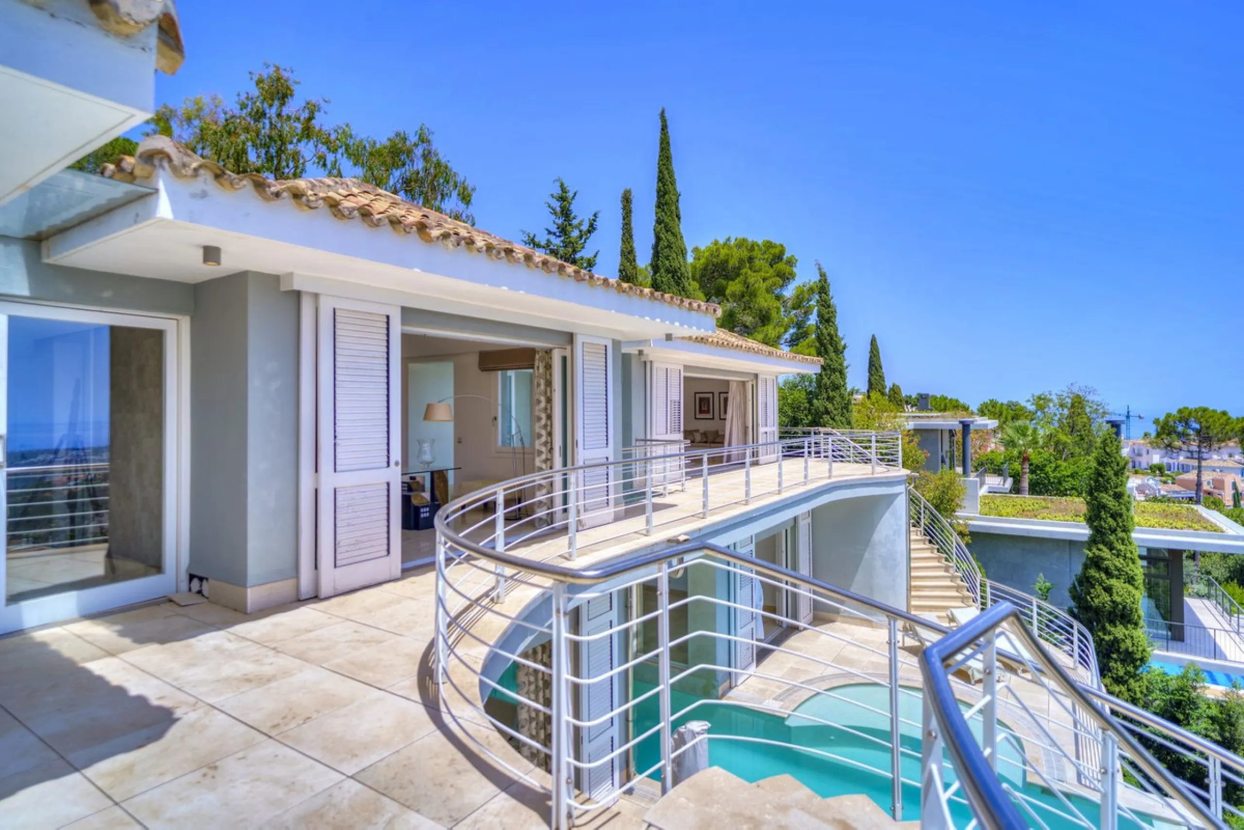 Exceptional luxury villa on a double plot and with spectacular panoramic views for sale