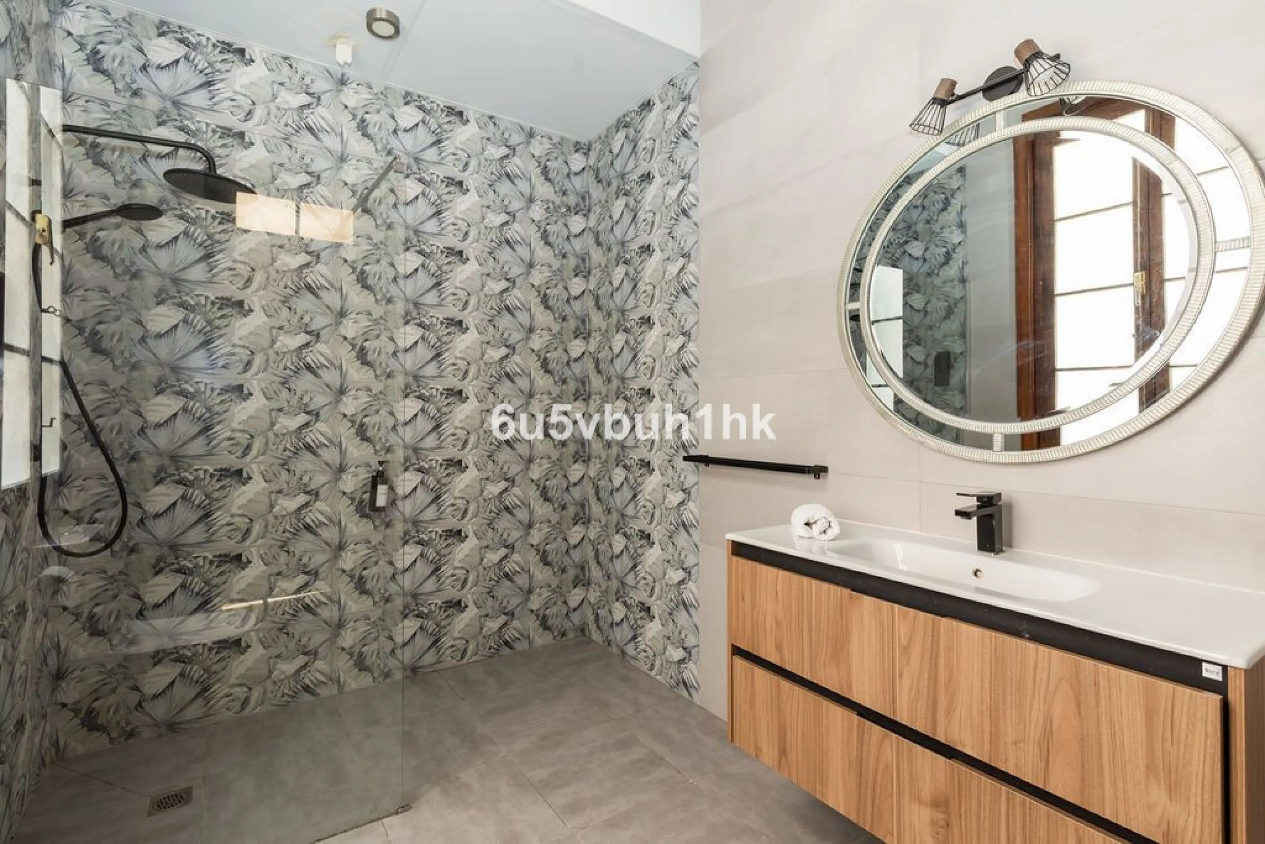 Apartment - Ground Floor Apartment в продаже в Málaga, Málaga. В доме 3 спален и 3 ванных комнат. Площадь дома 211 м²
