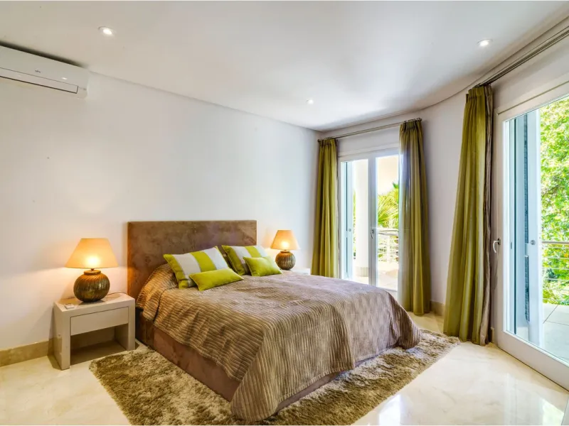 Exceptional luxury villa on a double plot and with spectacular panoramic views for sale