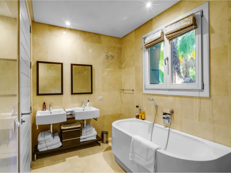 Exceptional luxury villa on a double plot and with spectacular panoramic views for sale