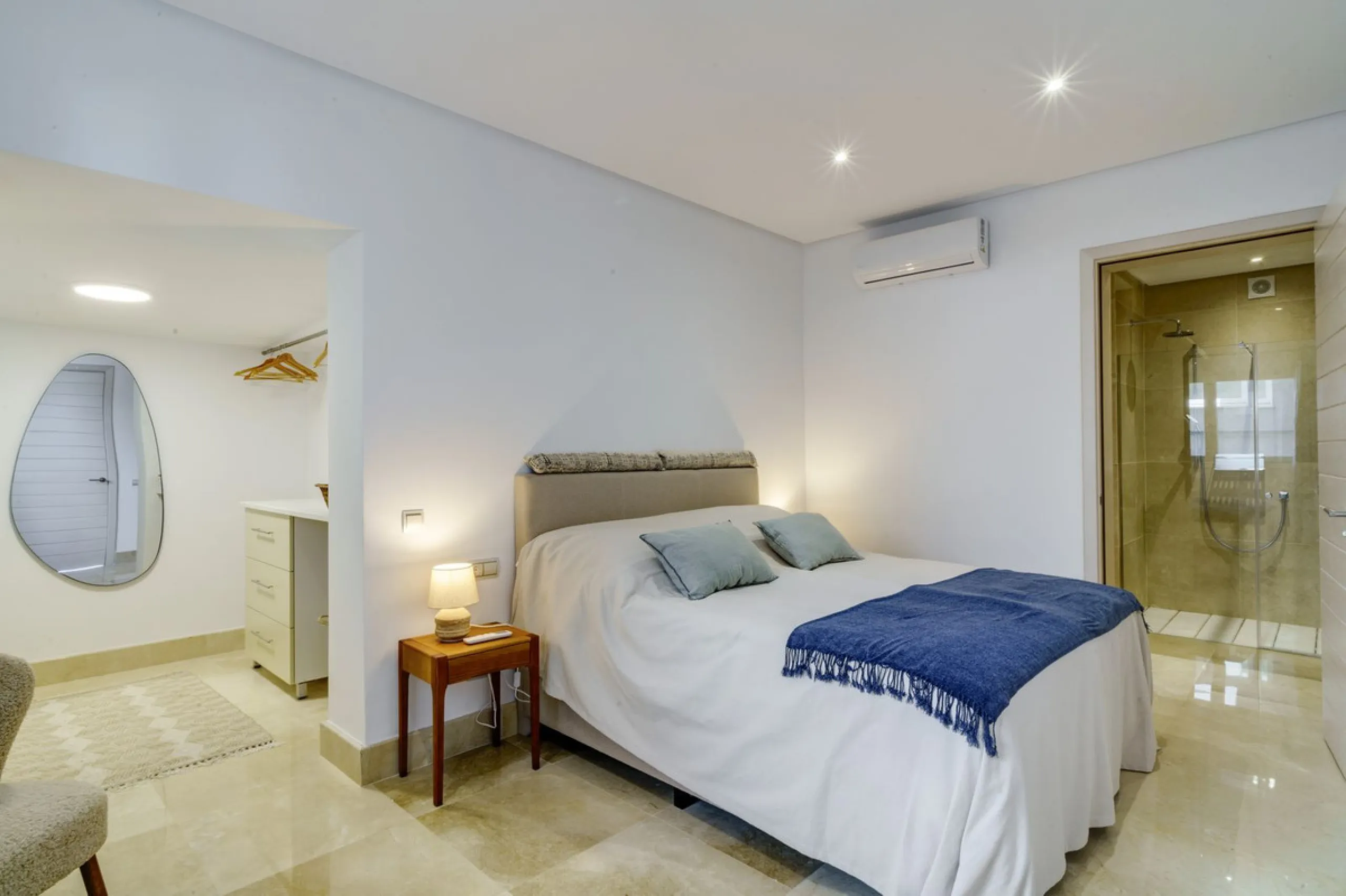 Exceptional luxury villa on a double plot and with spectacular panoramic views for sale