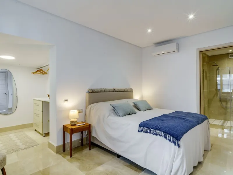 Exceptional luxury villa on a double plot and with spectacular panoramic views for sale