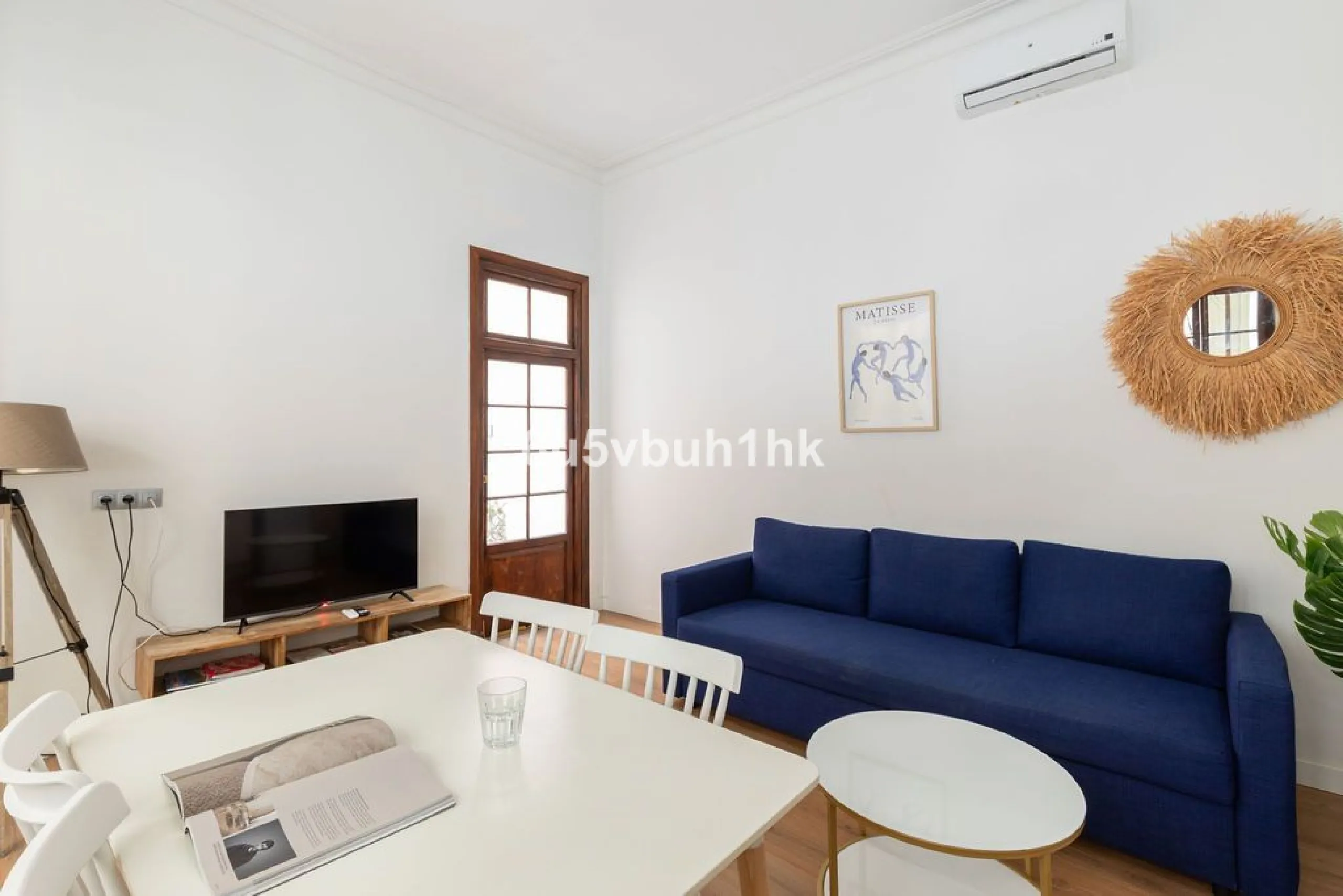 Apartment - Ground Floor Apartment в продаже в Málaga, Málaga. В доме 3 спален и 3 ванных комнат. Площадь дома 211 м²