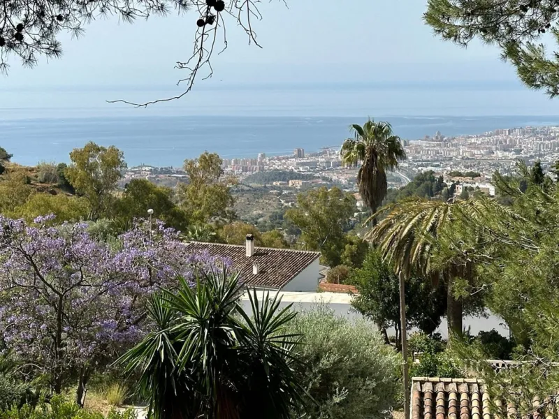 Plot - Residential Plot в продаже в Mijas, Málaga. Площадь дома 961 м². Площадь участка 2746 м²