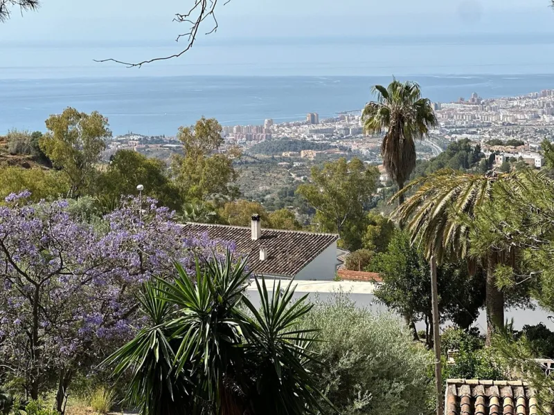 Plot - Residential Plot в продаже в Mijas, Málaga. Площадь дома 961 м². Площадь участка 2746 м²