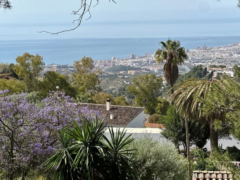 Plot - Residential Plot в продаже в Mijas, Málaga. Площадь дома 961 м². Площадь участка 2746 м²