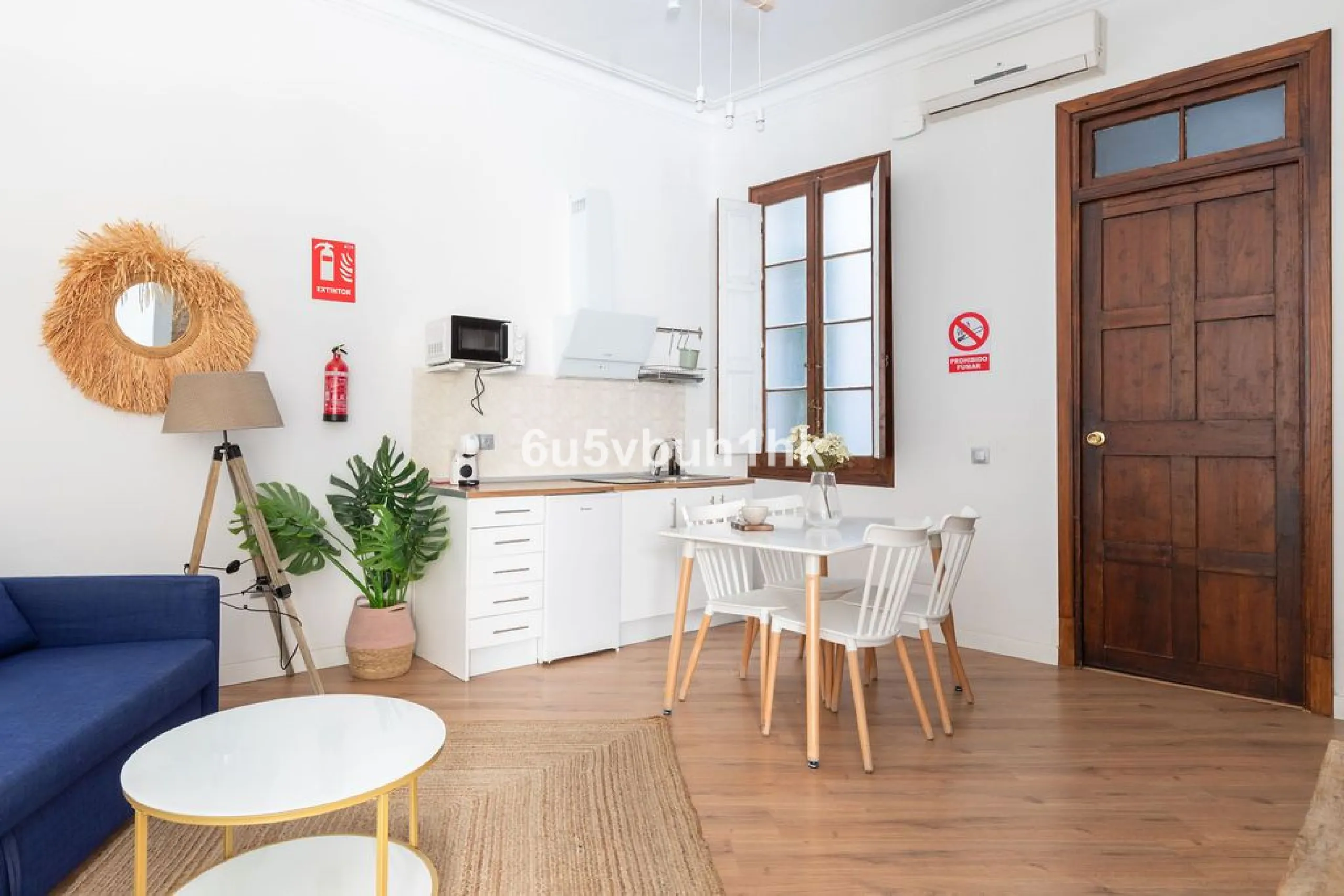 Apartment - Ground Floor Apartment в продаже в Málaga, Málaga. В доме 3 спален и 3 ванных комнат. Площадь дома 211 м²