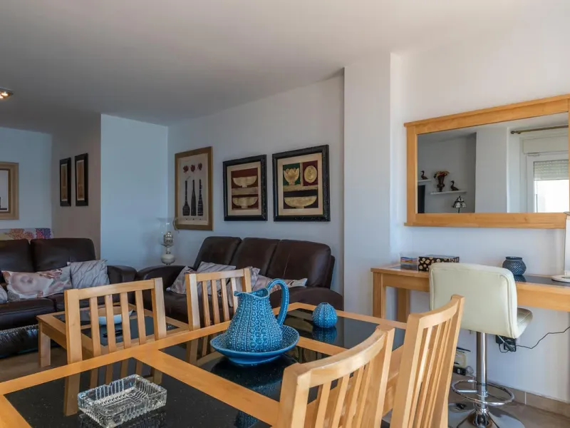 2 bedroom apartment with tourist license