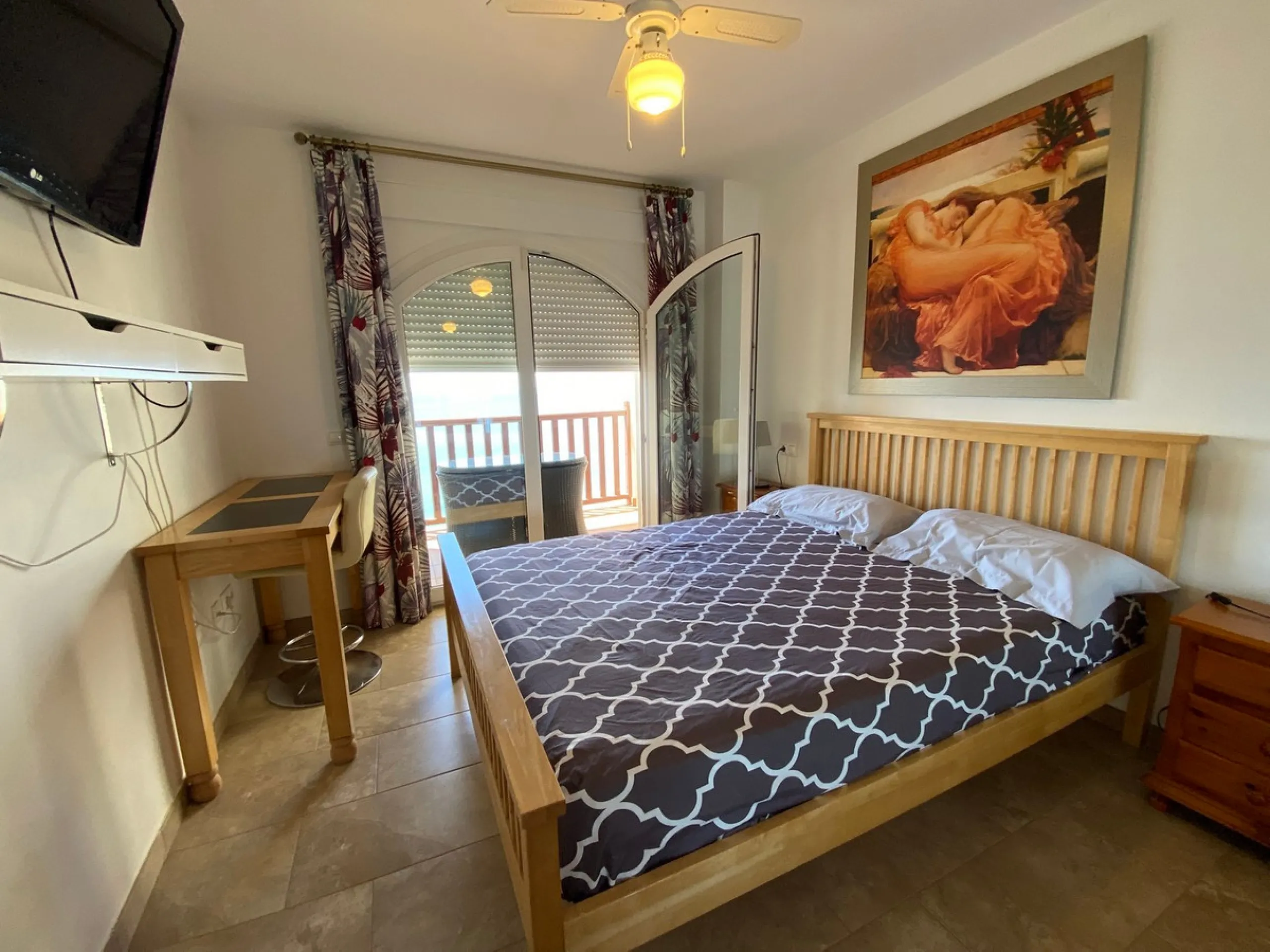 2 bedroom apartment with tourist license
