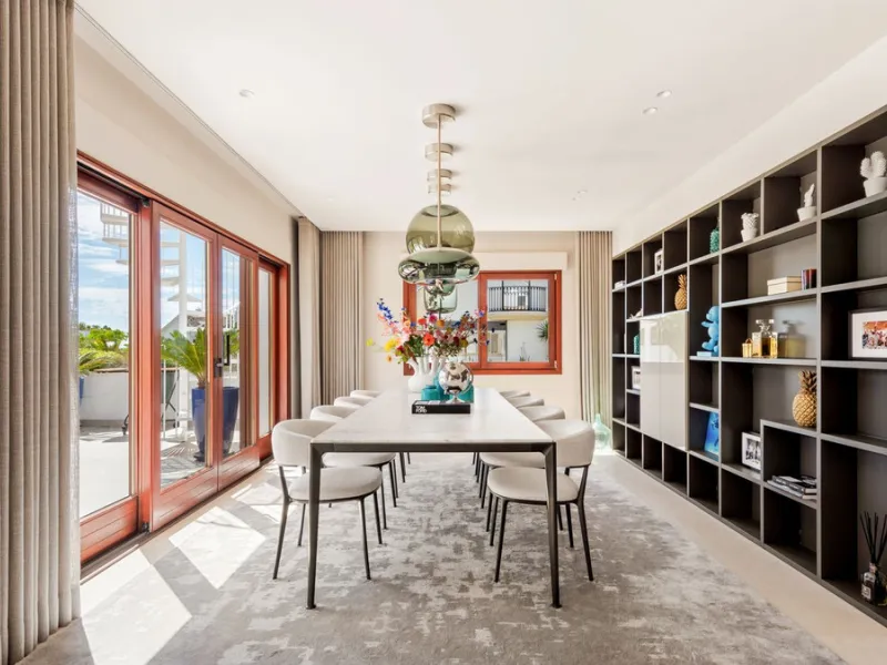 Fully refurbished luxury 4-bedroom penthouse on The Golden Mile, Marbella – Walking distance to Puente Romano and Marbella Club hotels