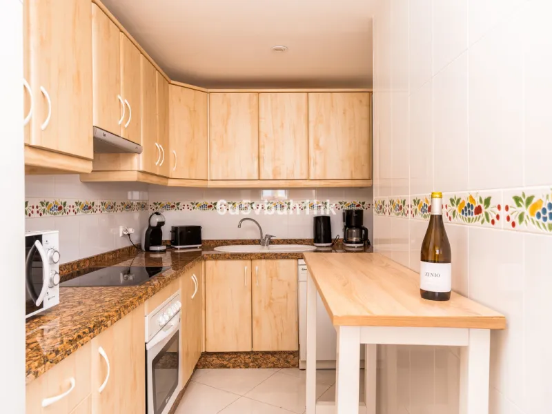 Apartment - Penthouse в продаже в Torrox, Málaga. В доме 3 спален и 2 ванных комнат. Площадь дома 137 м²