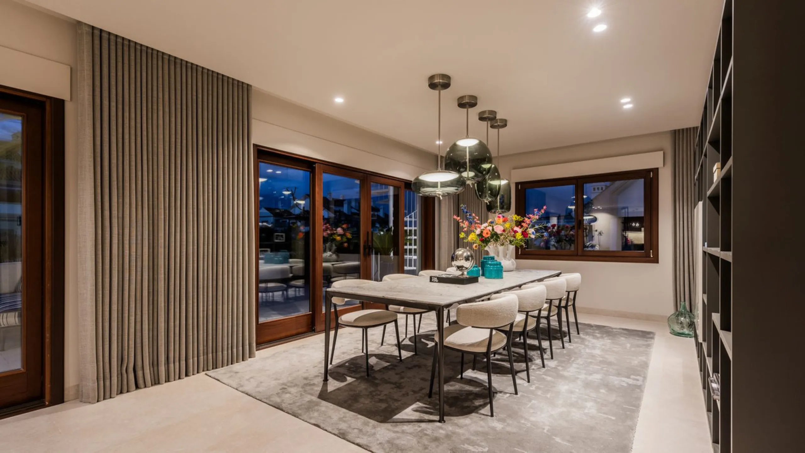 Fully refurbished luxury 4-bedroom penthouse on The Golden Mile, Marbella – Walking distance to Puente Romano and Marbella Club hotels
