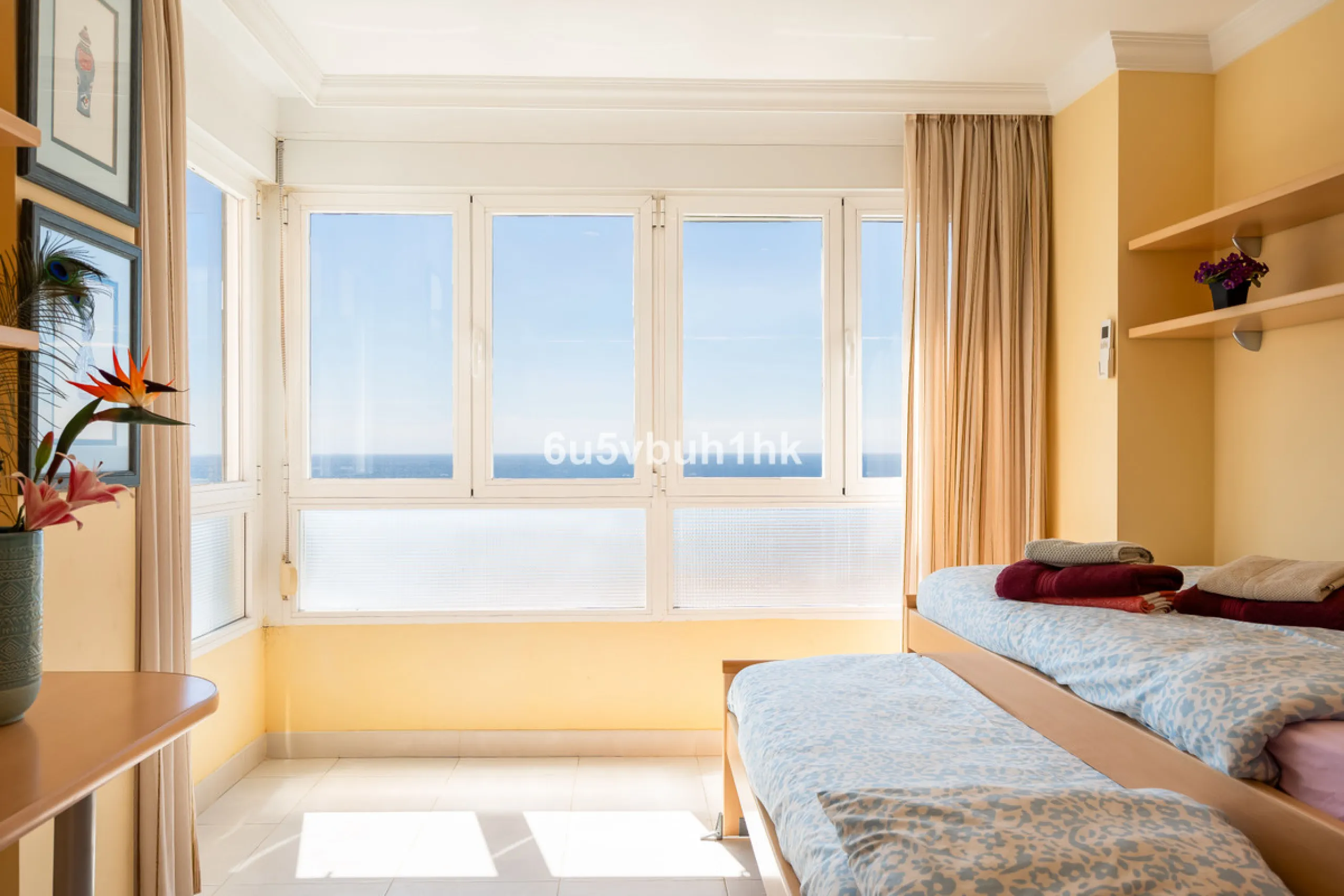 Apartment - Penthouse в продаже в Torrox, Málaga. В доме 3 спален и 2 ванных комнат. Площадь дома 137 м²