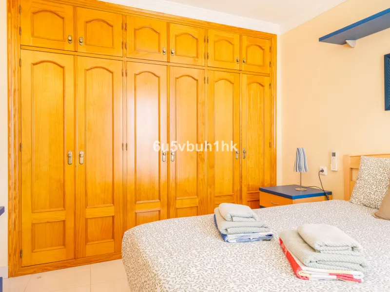 Apartment - Penthouse в продаже в Torrox, Málaga. В доме 3 спален и 2 ванных комнат. Площадь дома 137 м²