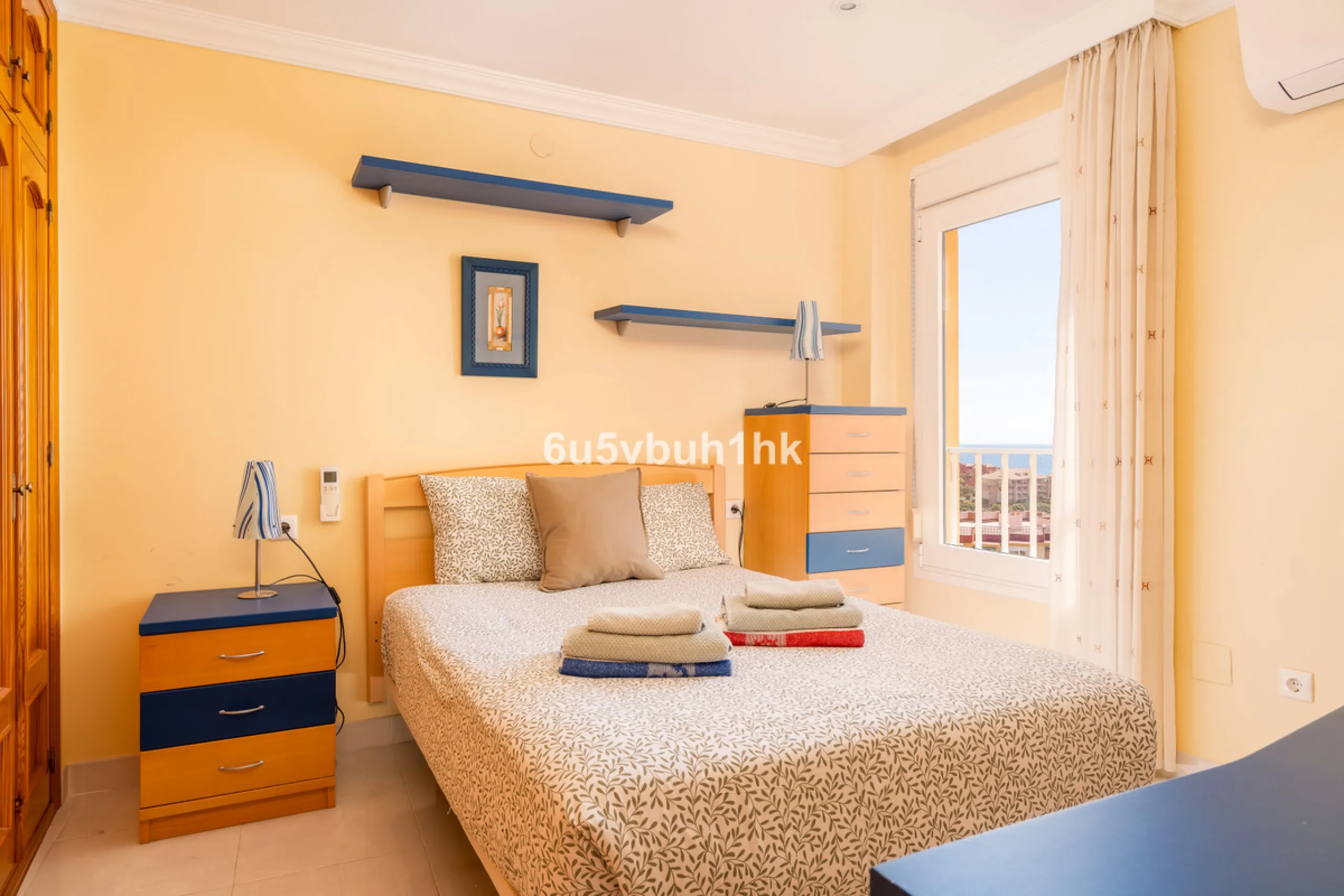 Apartment - Penthouse в продаже в Torrox, Málaga. В доме 3 спален и 2 ванных комнат. Площадь дома 137 м²