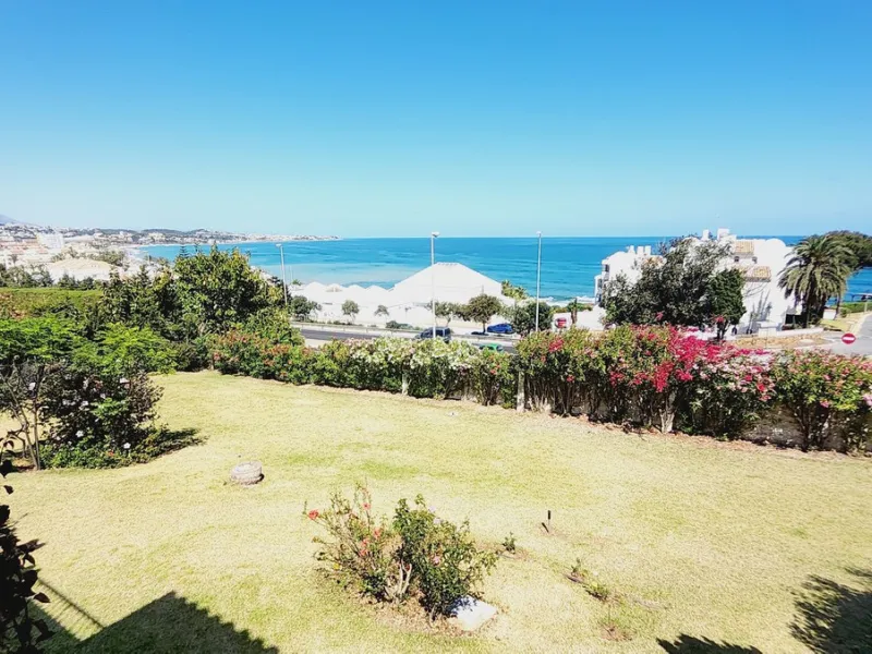 FULLY REFORMED DUPLEX APARTMENT. 2 BED 1 BATH..AMAZING VIEWS OF SEA & LA CALA COASTLINE. TORRENUEVA. TOURIST LICENCE IN PLACE.