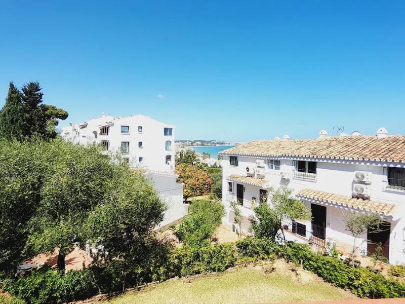 FULLY REFORMED DUPLEX APARTMENT. 2 BED 1 BATH..AMAZING VIEWS OF SEA & LA CALA COASTLINE. TORRENUEVA. TOURIST LICENCE IN PLACE.