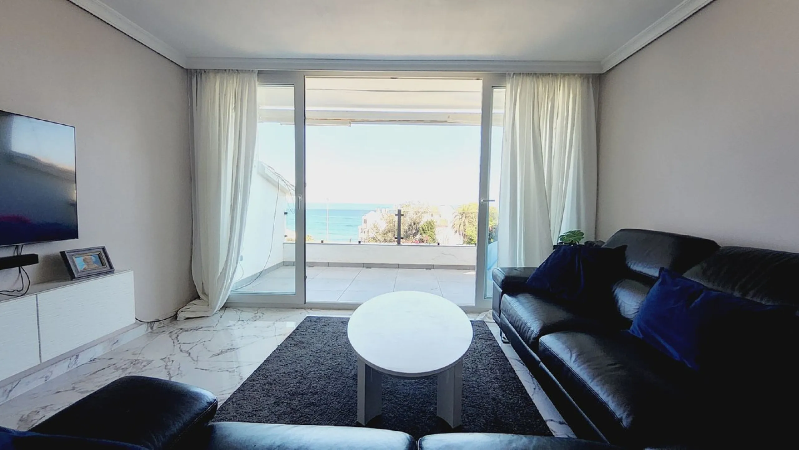 FULLY REFORMED DUPLEX APARTMENT. 2 BED 1 BATH..AMAZING VIEWS OF SEA & LA CALA COASTLINE. TORRENUEVA. TOURIST LICENCE IN PLACE.