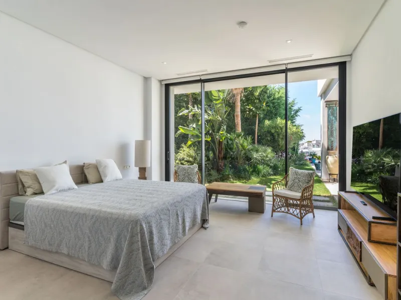 This exceptional luxury villa is situated in the prestigious area of Cabopino, Marbella East, offering a prime front line golf location with captivating views of both the sea and lush fairways. Designed to the highest standards, the property spans a gener