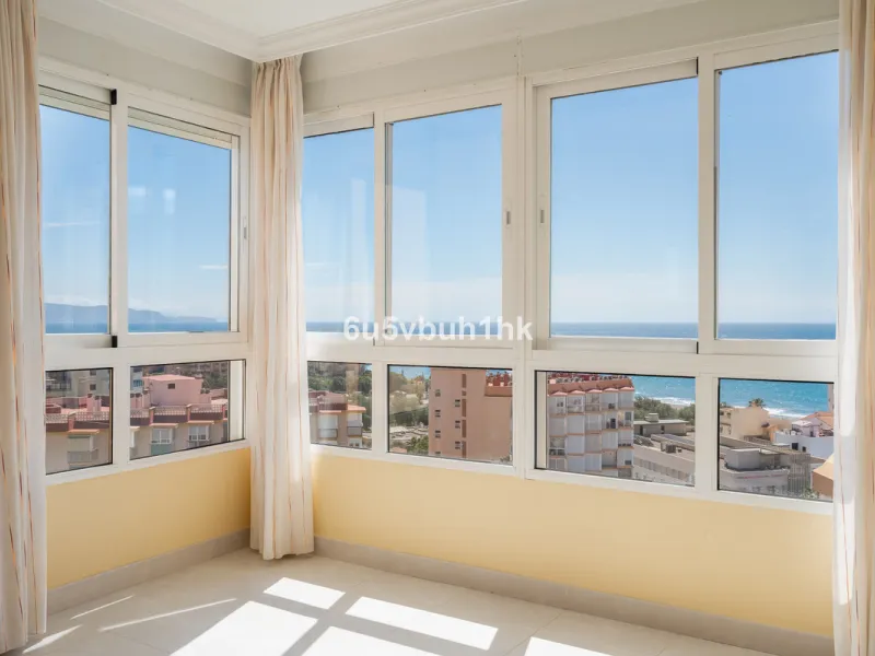 Apartment - Penthouse в продаже в Torrox, Málaga. В доме 3 спален и 2 ванных комнат. Площадь дома 137 м²