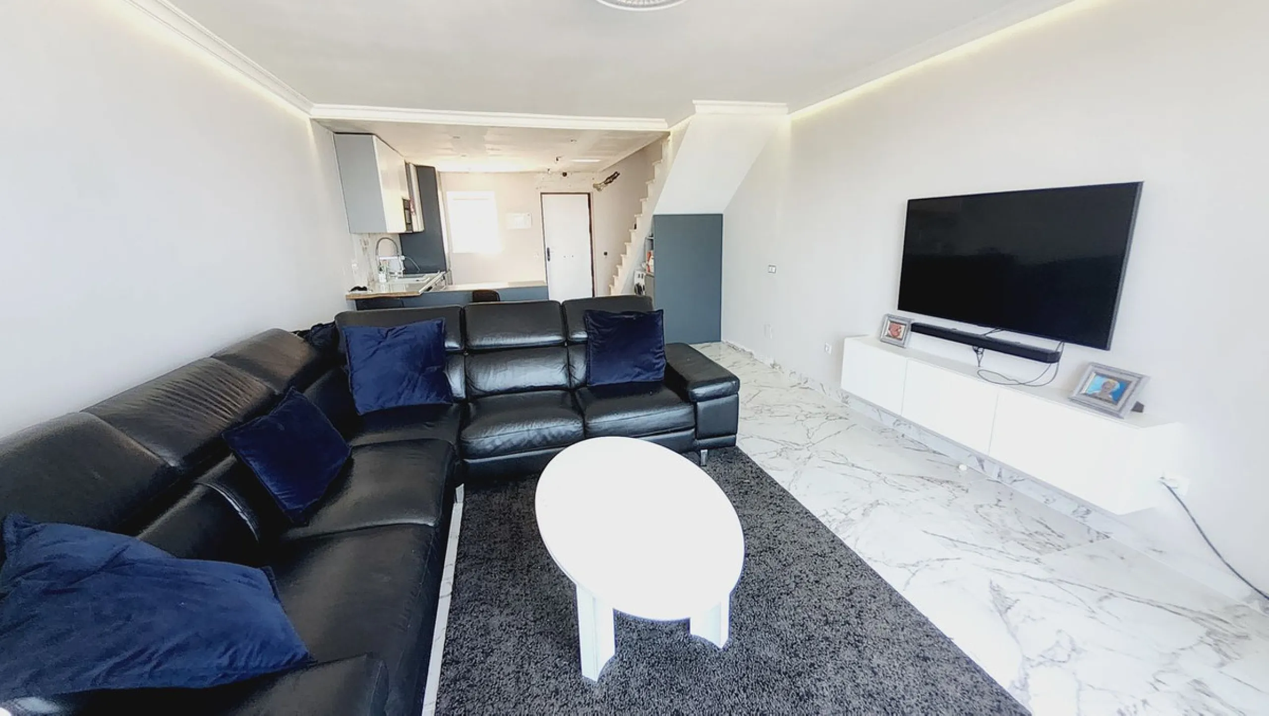 FULLY REFORMED DUPLEX APARTMENT. 2 BED 1 BATH..AMAZING VIEWS OF SEA & LA CALA COASTLINE. TORRENUEVA. TOURIST LICENCE IN PLACE.