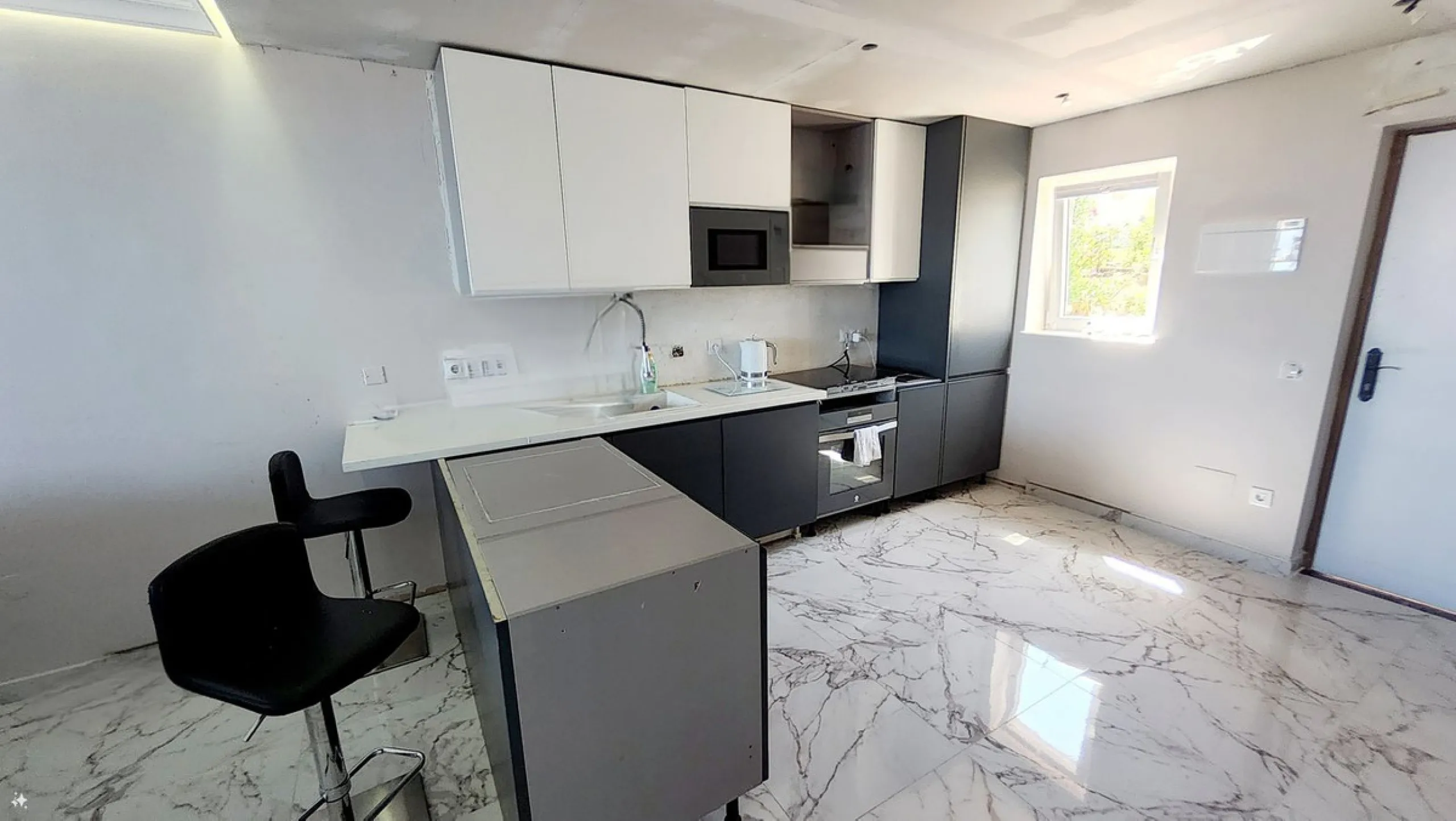 FULLY REFORMED DUPLEX APARTMENT. 2 BED 1 BATH..AMAZING VIEWS OF SEA & LA CALA COASTLINE. TORRENUEVA. TOURIST LICENCE IN PLACE.