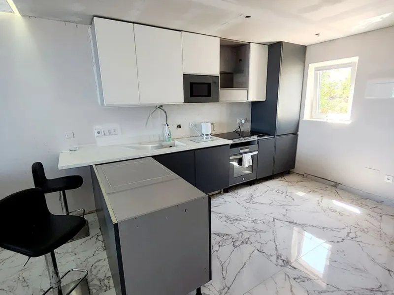 FULLY REFORMED DUPLEX APARTMENT. 2 BED 1 BATH..AMAZING VIEWS OF SEA & LA CALA COASTLINE. TORRENUEVA. TOURIST LICENCE IN PLACE.