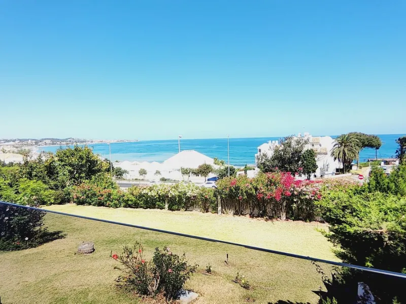 FULLY REFORMED DUPLEX APARTMENT. 2 BED 1 BATH..AMAZING VIEWS OF SEA & LA CALA COASTLINE. TORRENUEVA. TOURIST LICENCE IN PLACE.