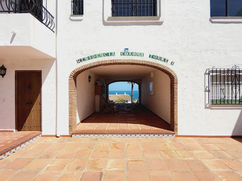 FULLY REFORMED DUPLEX APARTMENT. 2 BED 1 BATH..AMAZING VIEWS OF SEA & LA CALA COASTLINE. TORRENUEVA. TOURIST LICENCE IN PLACE.