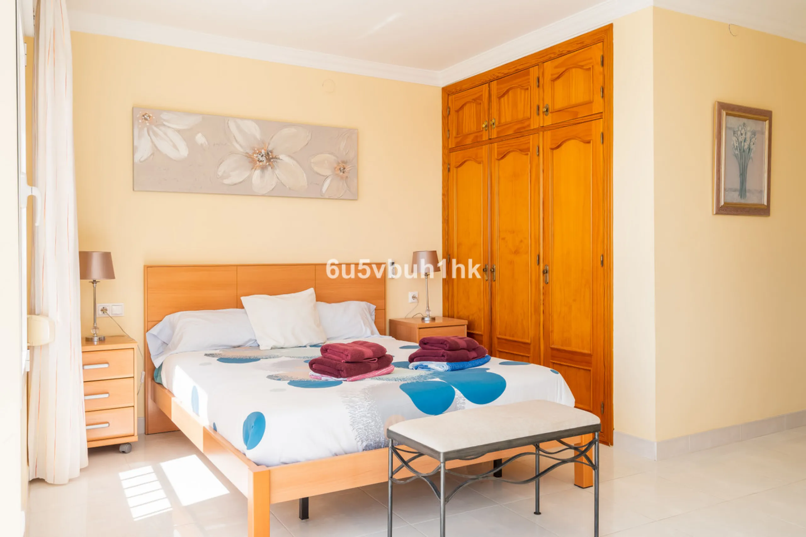 Apartment - Penthouse в продаже в Torrox, Málaga. В доме 3 спален и 2 ванных комнат. Площадь дома 137 м²