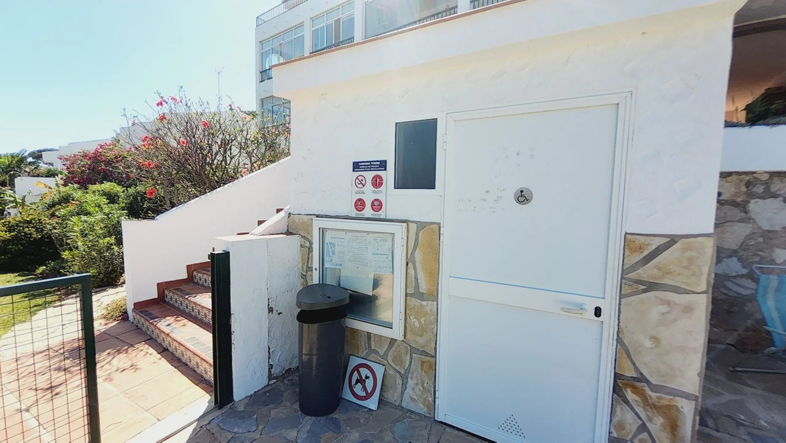 FULLY REFORMED DUPLEX APARTMENT. 2 BED 1 BATH..AMAZING VIEWS OF SEA & LA CALA COASTLINE. TORRENUEVA. TOURIST LICENCE IN PLACE.