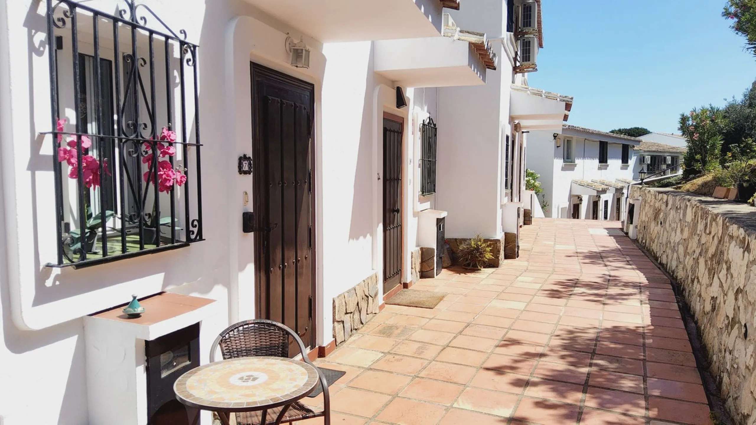 FULLY REFORMED DUPLEX APARTMENT. 2 BED 1 BATH..AMAZING VIEWS OF SEA & LA CALA COASTLINE. TORRENUEVA. TOURIST LICENCE IN PLACE.