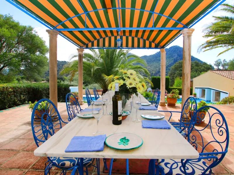 For sale Gaucin - luxury meets tradition in the heart of Southern Spain!   All 100% paperwork in order . Property has DAFO Nestled amidst the captivating landscapes near the picturesque white village of Gaucin, this exquisite Country Estate effortlessly c