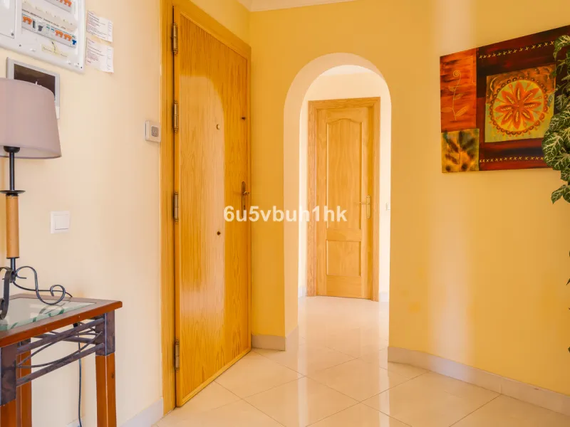 Apartment - Penthouse в продаже в Torrox, Málaga. В доме 3 спален и 2 ванных комнат. Площадь дома 137 м²