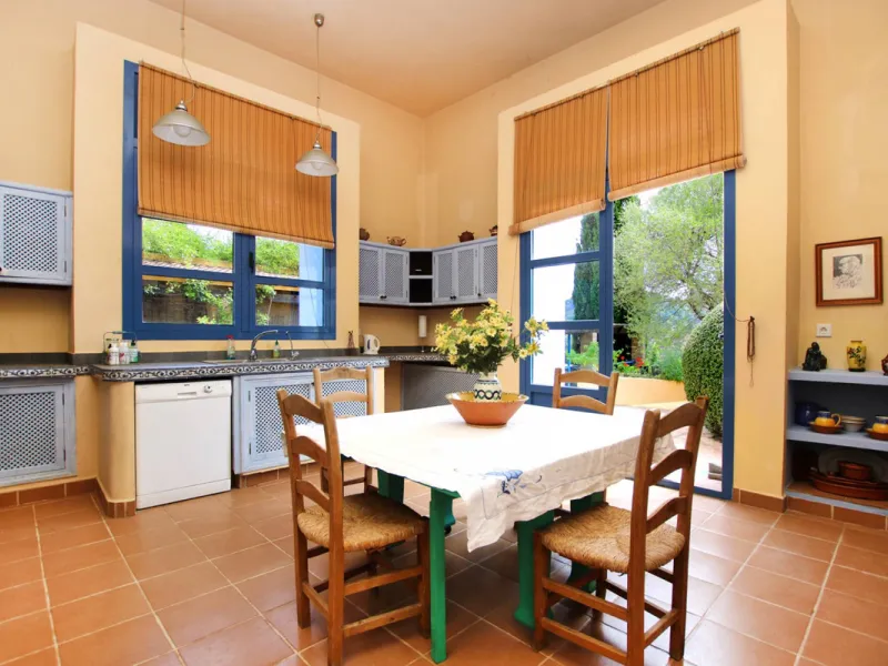 For sale Gaucin - luxury meets tradition in the heart of Southern Spain!   All 100% paperwork in order . Property has DAFO Nestled amidst the captivating landscapes near the picturesque white village of Gaucin, this exquisite Country Estate effortlessly c