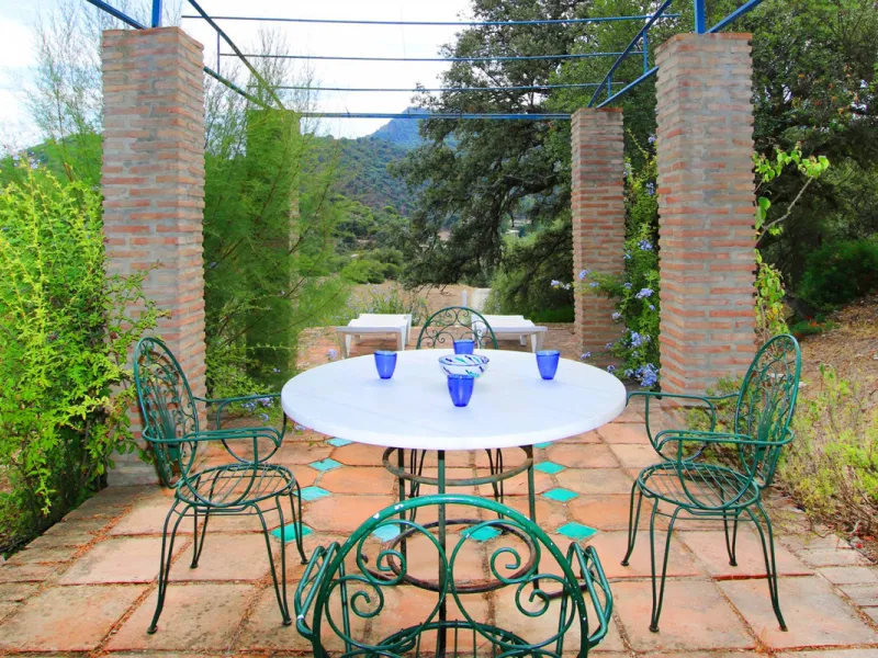 For sale Gaucin - luxury meets tradition in the heart of Southern Spain!   All 100% paperwork in order . Property has DAFO Nestled amidst the captivating landscapes near the picturesque white village of Gaucin, this exquisite Country Estate effortlessly c