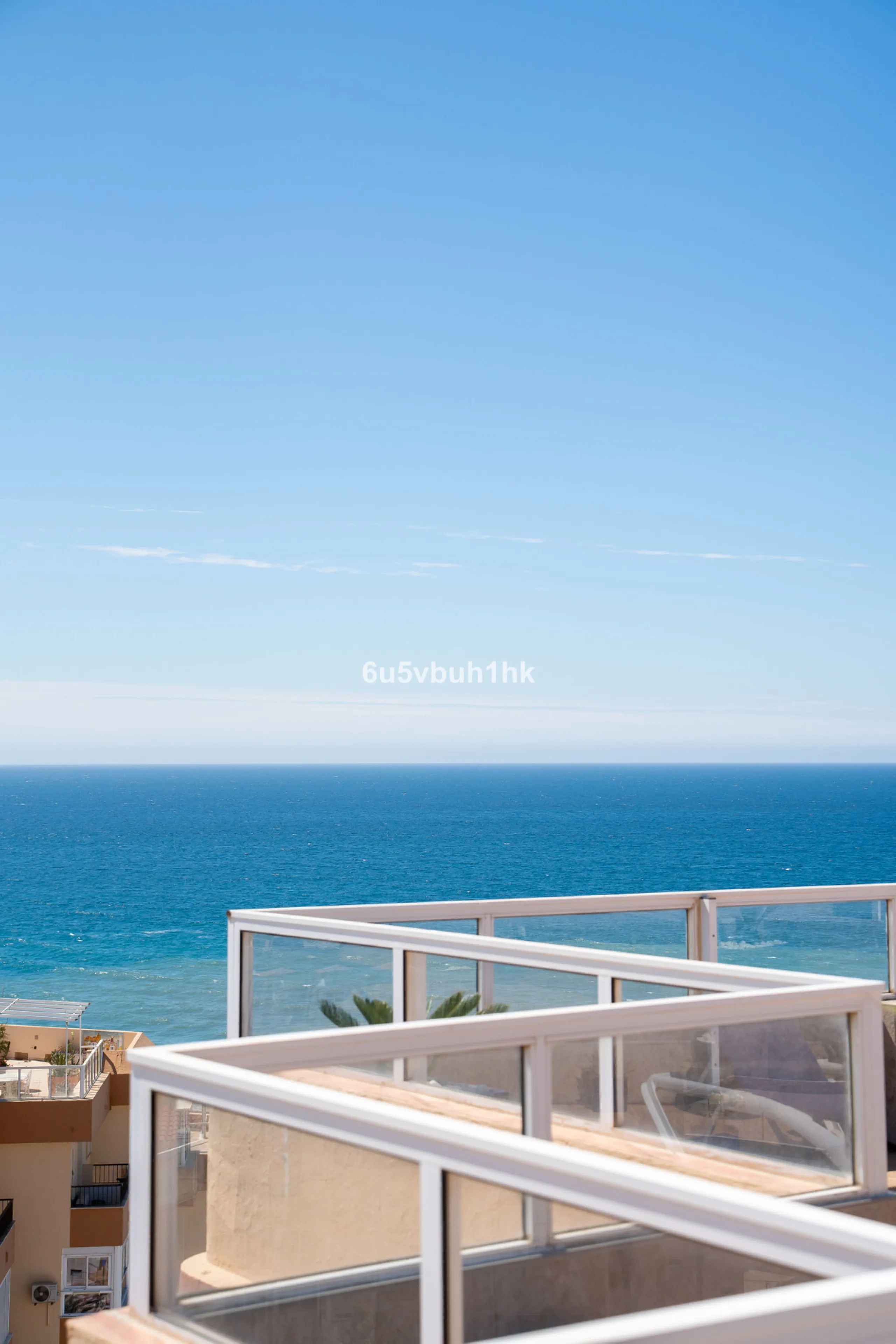 Apartment - Penthouse в продаже в Torrox, Málaga. В доме 3 спален и 2 ванных комнат. Площадь дома 137 м²
