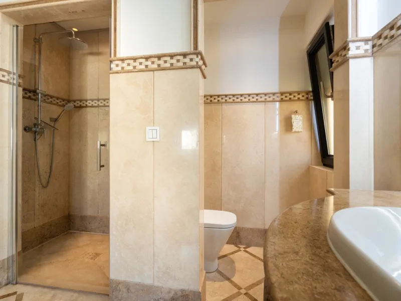 LUXURIOUS VILLA WITH SEA VIEWS AND TOP FACILITIES WITHIN WALKING DISTANCE OF LA CALA DE MIJAS