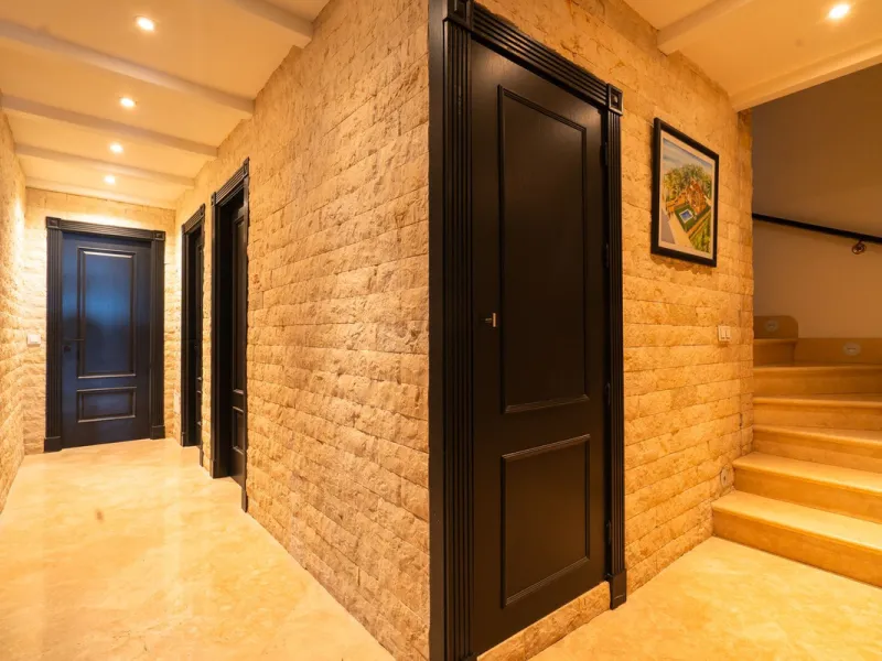 LUXURIOUS VILLA WITH SEA VIEWS AND TOP FACILITIES WITHIN WALKING DISTANCE OF LA CALA DE MIJAS