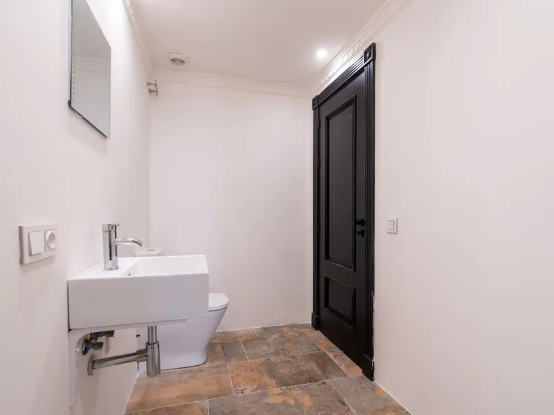 LUXURIOUS VILLA WITH SEA VIEWS AND TOP FACILITIES WITHIN WALKING DISTANCE OF LA CALA DE MIJAS