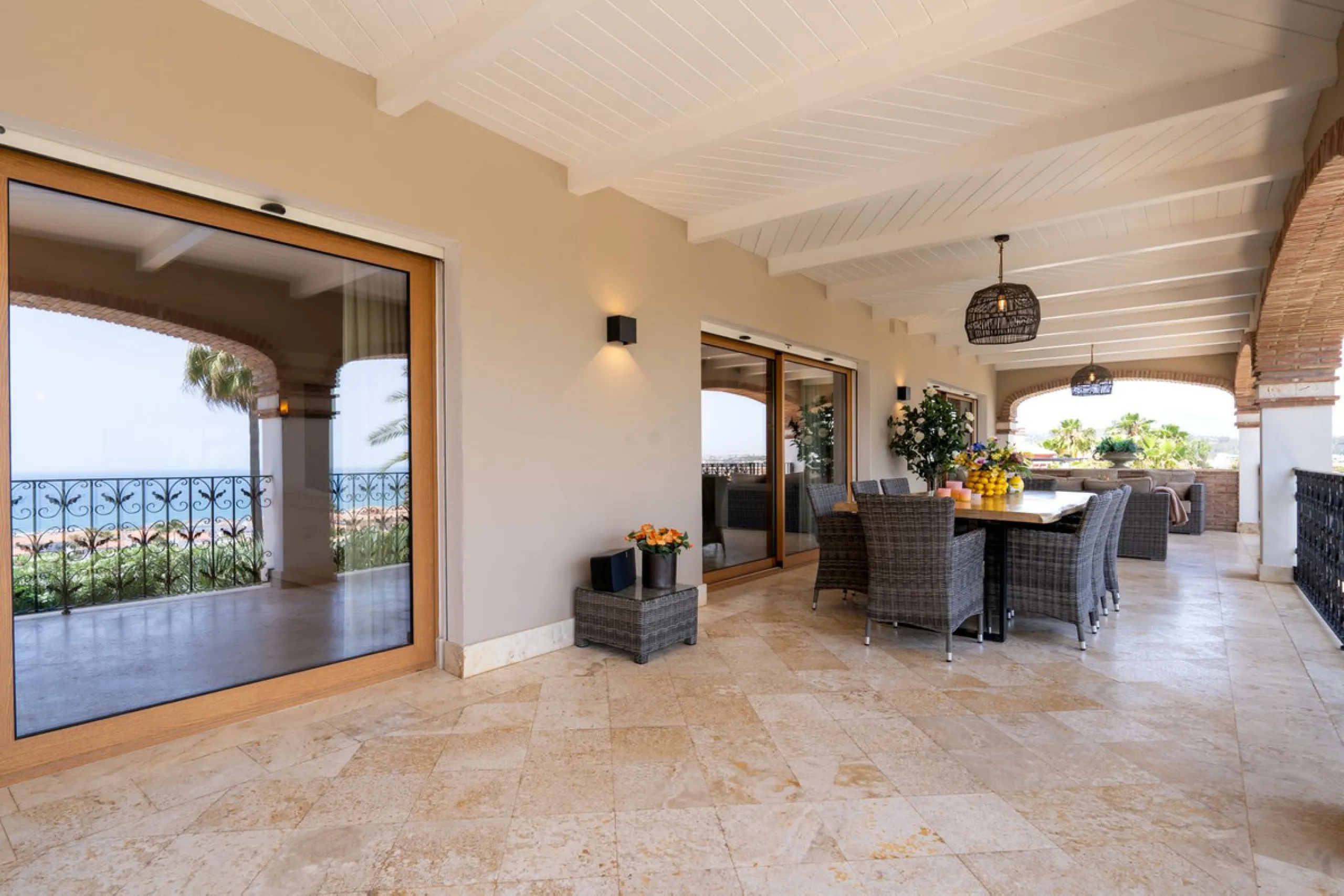 LUXURIOUS VILLA WITH SEA VIEWS AND TOP FACILITIES WITHIN WALKING DISTANCE OF LA CALA DE MIJAS