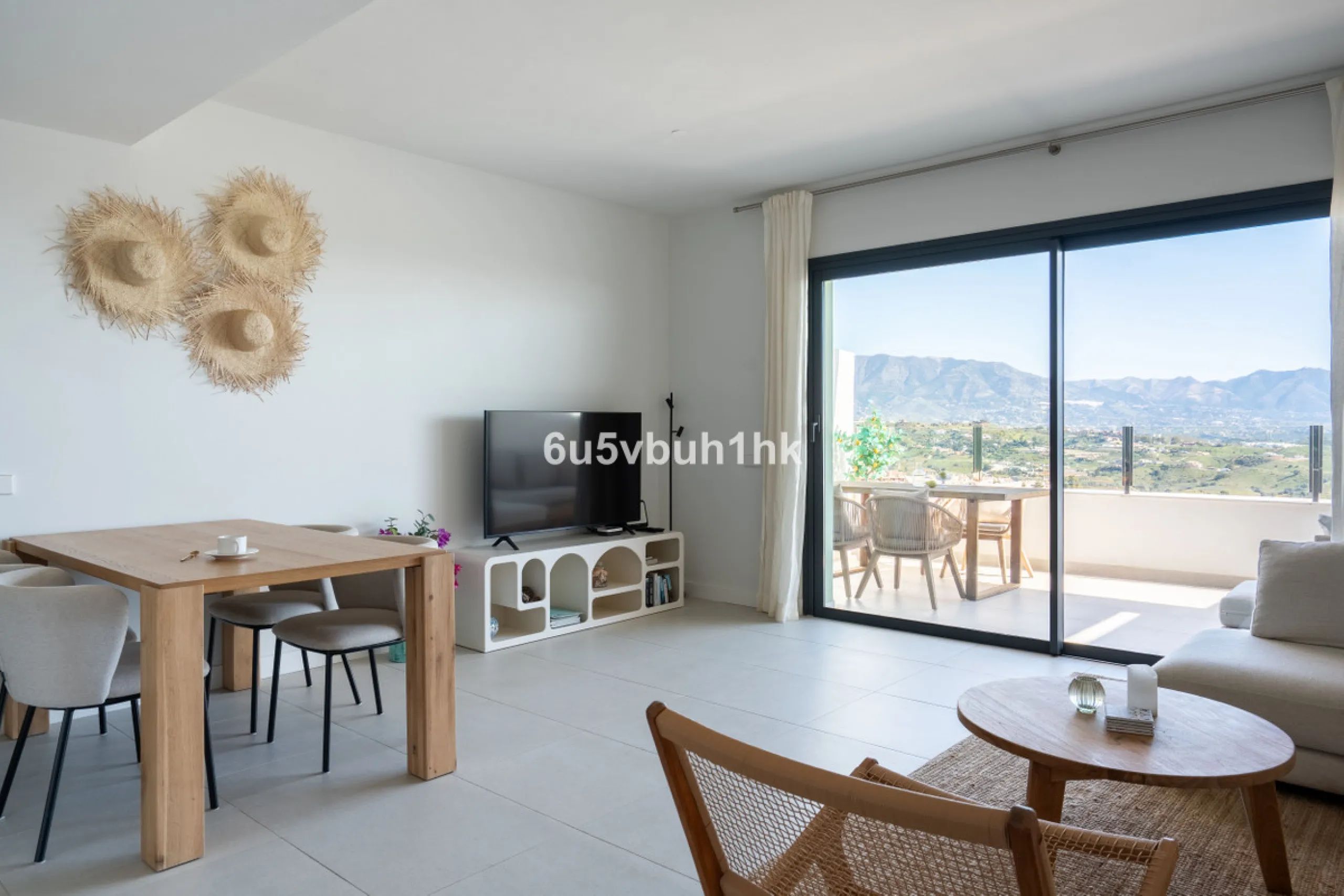 Nestled in the exclusive La Cala Nova Golf community, this brand-new, fully furnished two-bedroom, two-bathroom apartment offers breathtaking golf and mountain views. The spacious layout features a large open terrace and a sleek open kitchen, perfect for 